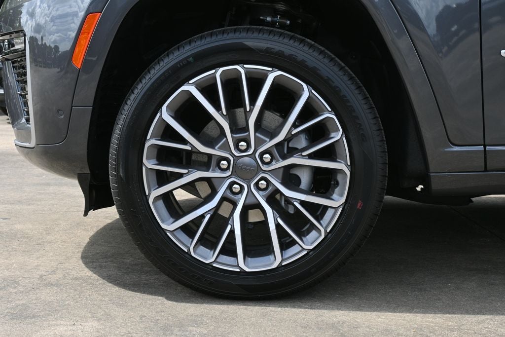 2026 Jeep Grand Cherokee GRAND CHEROKEE SUMMIT 4X4
