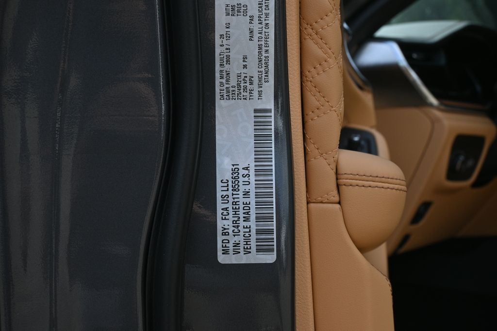 2026 Jeep Grand Cherokee GRAND CHEROKEE SUMMIT 4X4