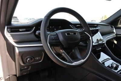 2026 Jeep Grand Cherokee GRAND CHEROKEE L LAREDO X 4X2