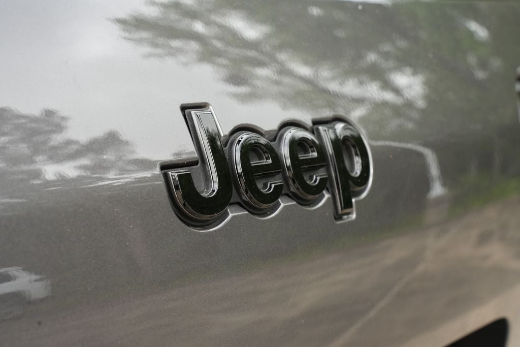 2026 Jeep Grand Cherokee GRAND CHEROKEE L LAREDO ALTITUDE 4X2