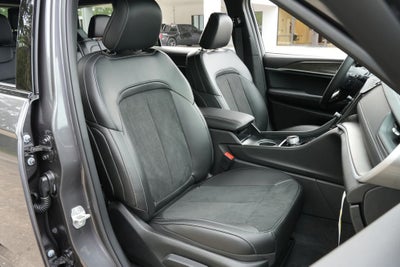 2026 Jeep Grand Cherokee GRAND CHEROKEE L LAREDO ALTITUDE 4X2