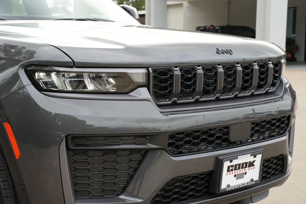 2026 Jeep Grand Cherokee GRAND CHEROKEE L LAREDO ALTITUDE 4X2