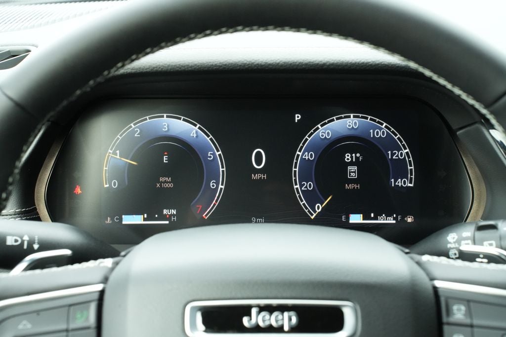 2026 Jeep Grand Cherokee GRAND CHEROKEE L LAREDO ALTITUDE 4X2
