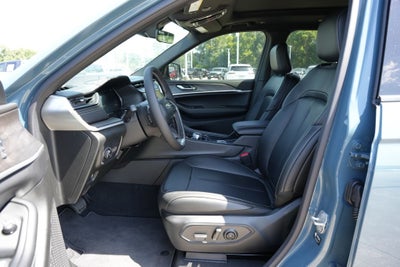 2026 Jeep Grand Cherokee GRAND CHEROKEE L LIMITED 4X2