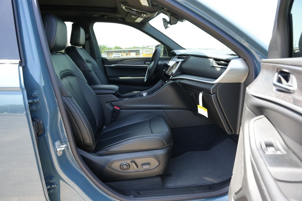 2026 Jeep Grand Cherokee GRAND CHEROKEE L LIMITED 4X2