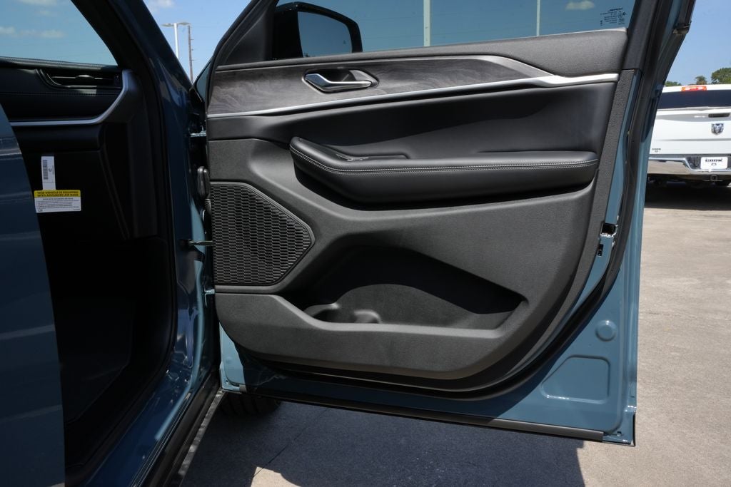 2026 Jeep Grand Cherokee GRAND CHEROKEE L LIMITED 4X2