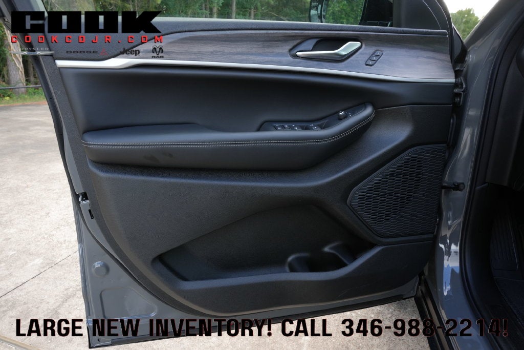 2027 Jeep Grand Cherokee L GRAND CHEROKEE L LIMITED 4X2