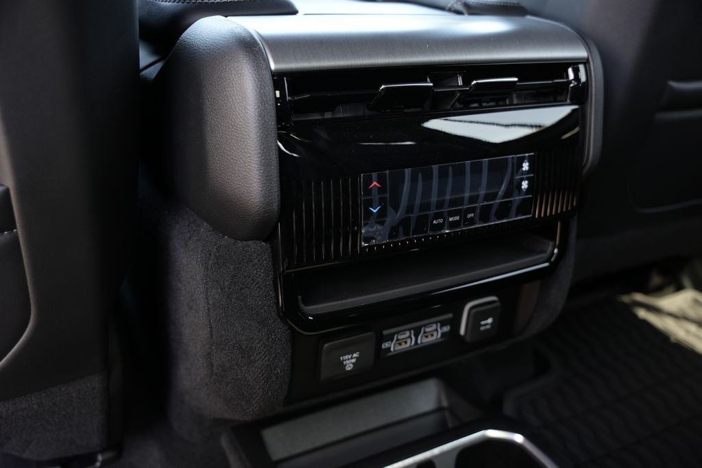 2026 Jeep Grand Wagoneer GRAND WAGONEER UPLAND 4X4