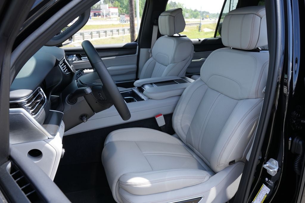 2026 Jeep Grand Wagoneer GRAND WAGONEER SUMMIT OBSIDIAN 4X4