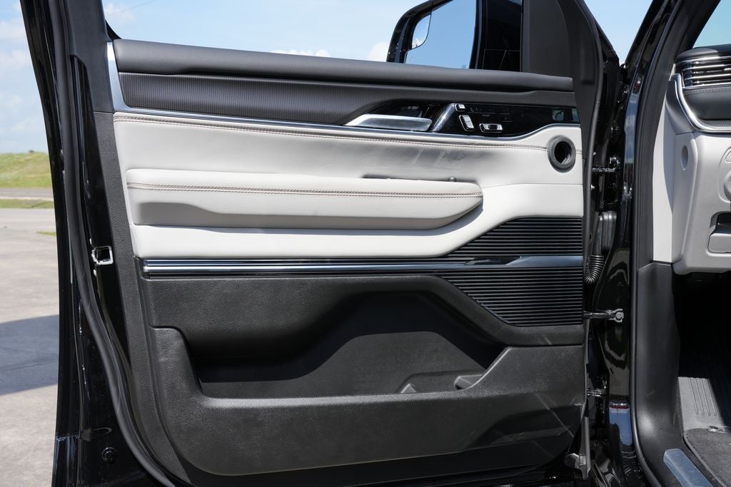 2026 Jeep Grand Wagoneer GRAND WAGONEER SUMMIT OBSIDIAN 4X4