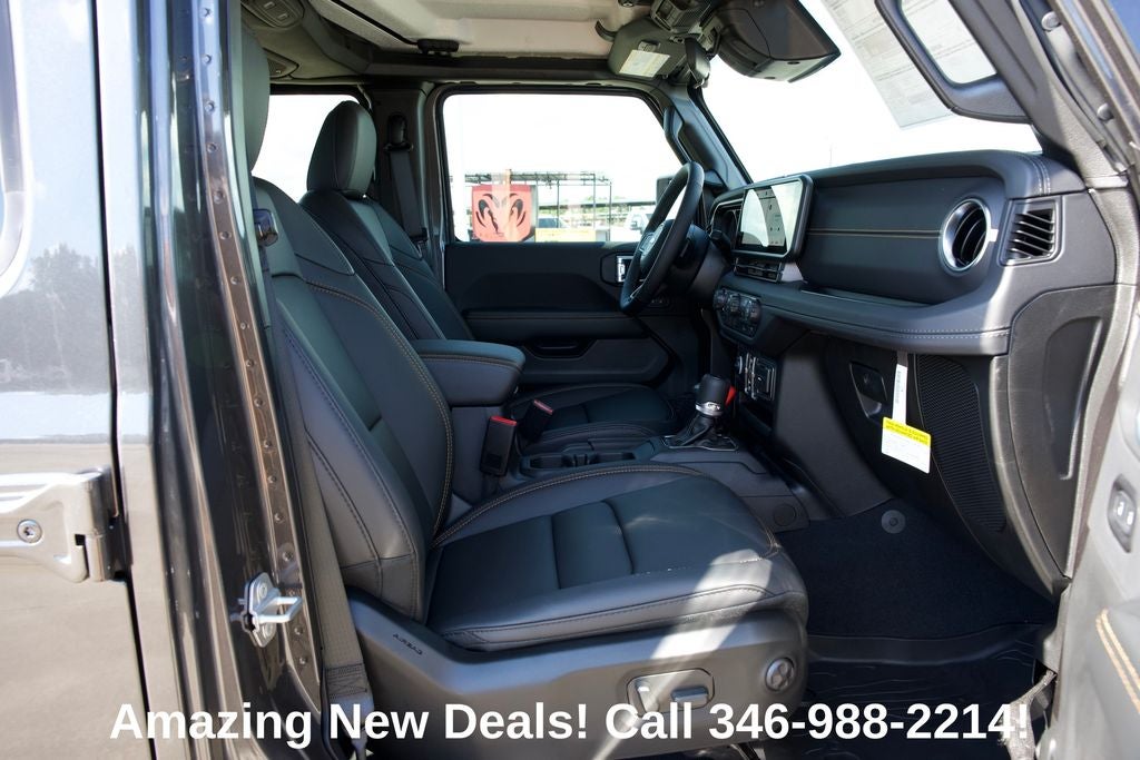 2026 Jeep Gladiator GLADIATOR SAHARA 4X4