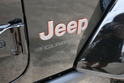 2026 Jeep Gladiator GLADIATOR MOJAVE X 4X4