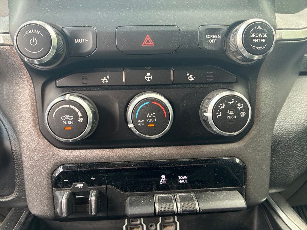 2023 RAM 1500 Lone Star Crew Cab 4x4 5'7' Box