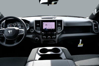 2026 RAM 1500 RAM 1500 EXPRESS QUAD CAB 4X2 6'4' BOX