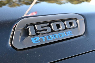2026 RAM 1500 RAM 1500 EXPRESS QUAD CAB 4X2 6'4' BOX