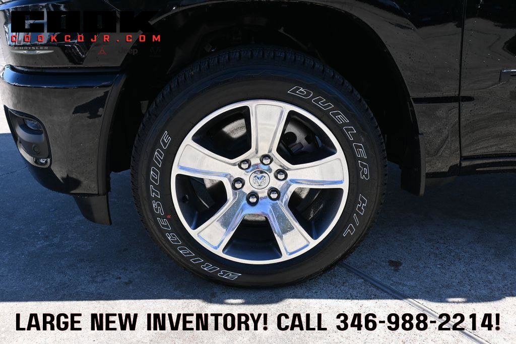 2026 RAM 1500 RAM 1500 EXPRESS QUAD CAB 4X2 6'4' BOX
