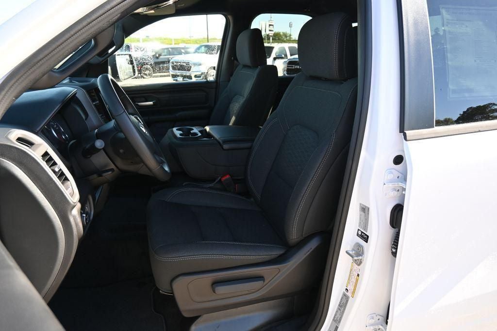 2026 RAM 1500 RAM 1500 EXPRESS QUAD CAB 4X2 6'4' BOX