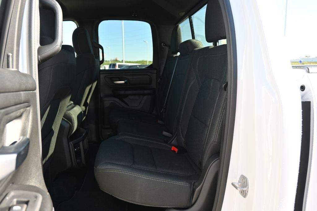 2026 RAM 1500 RAM 1500 EXPRESS QUAD CAB 4X2 6'4' BOX