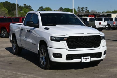 2026 RAM 1500 RAM 1500 EXPRESS QUAD CAB 4X2 6'4' BOX