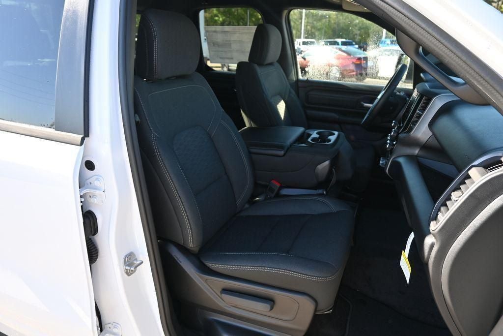 2026 RAM 1500 RAM 1500 EXPRESS QUAD CAB 4X2 6'4' BOX