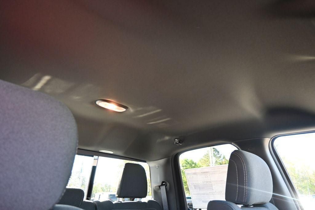 2026 RAM 1500 RAM 1500 EXPRESS QUAD CAB 4X2 6'4' BOX
