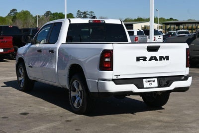 2026 RAM 1500 RAM 1500 EXPRESS QUAD CAB 4X2 6'4' BOX