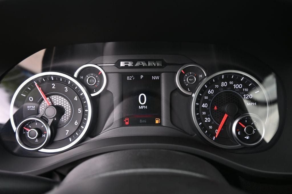 2026 RAM 1500 RAM 1500 EXPRESS QUAD CAB 4X2 6'4' BOX