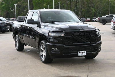 2026 RAM 1500 RAM 1500 EXPRESS QUAD CAB 4X2 6'4' BOX