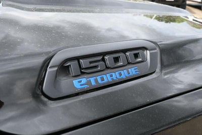 2026 RAM 1500 RAM 1500 EXPRESS QUAD CAB 4X2 6'4' BOX