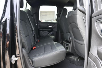 2026 RAM 1500 RAM 1500 EXPRESS QUAD CAB 4X2 6'4' BOX