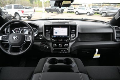 2026 RAM 1500 RAM 1500 EXPRESS QUAD CAB 4X2 6'4' BOX