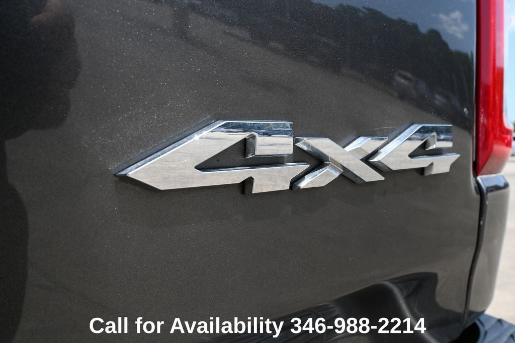 2022 RAM 1500 Big Horn Quad Cab 4x4 6'4' Box