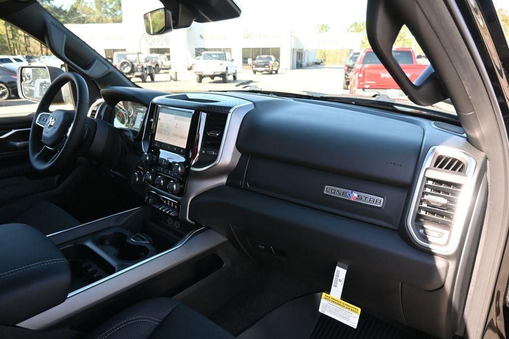 2026 RAM 1500 RAM 1500 LONE STAR CREW CAB 4X4 5'7' BOX