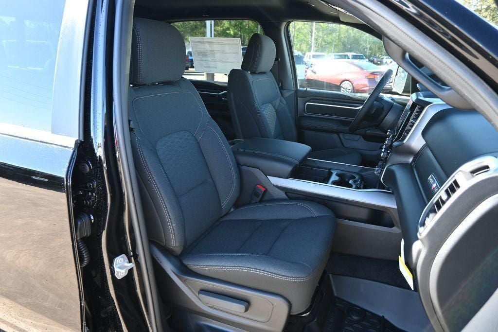 2026 RAM 1500 RAM 1500 LONE STAR CREW CAB 4X4 5'7' BOX