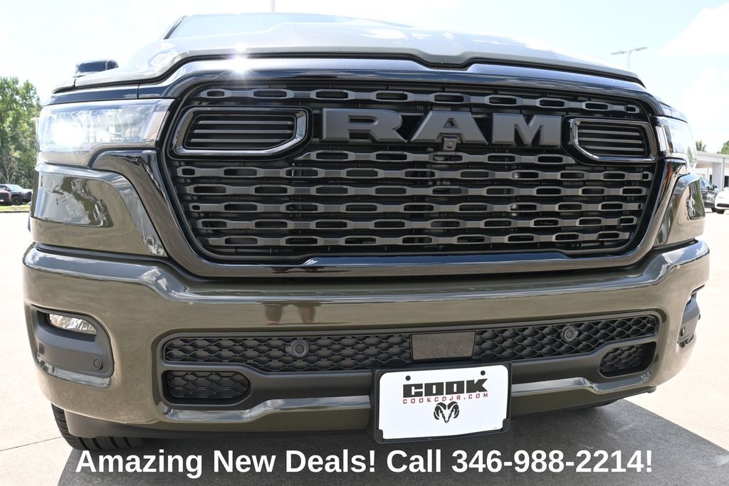 2027 RAM 1500 RAM 1500 LONE STAR CREW CAB 4X4 5'7' BOX