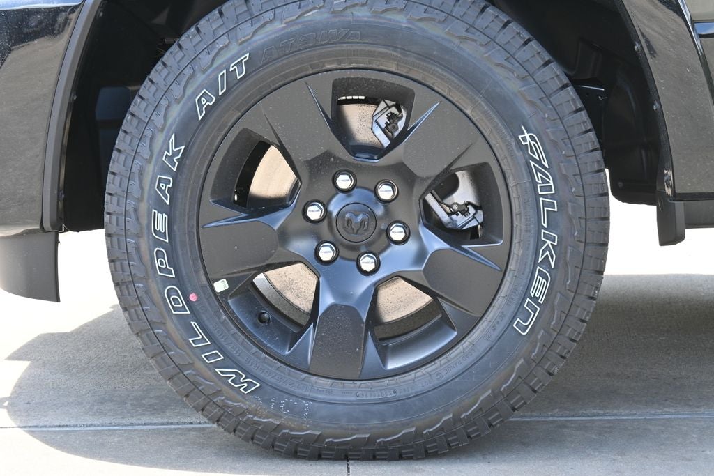 2026 RAM 1500 RAM 1500 LONE STAR CREW CAB 4X4 5'7' BOX