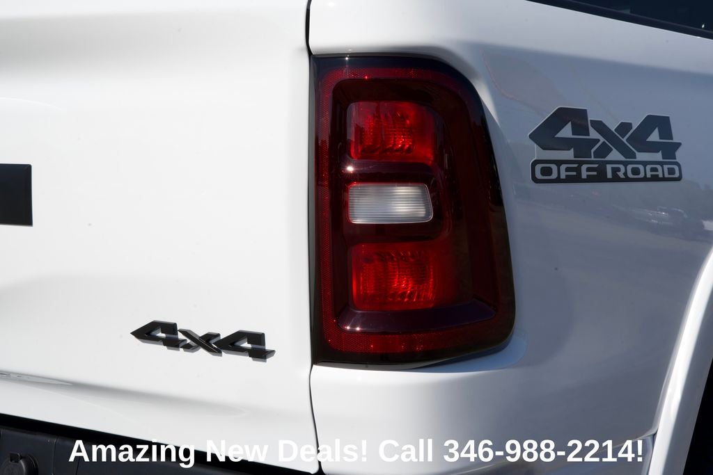 2027 RAM 1500 RAM 1500 LONE STAR CREW CAB 4X4 5'7' BOX