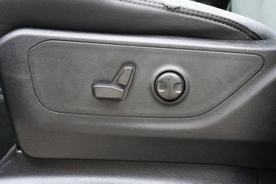 2022 RAM 1500 Lone Star Crew Cab 4x4 5'7' Box