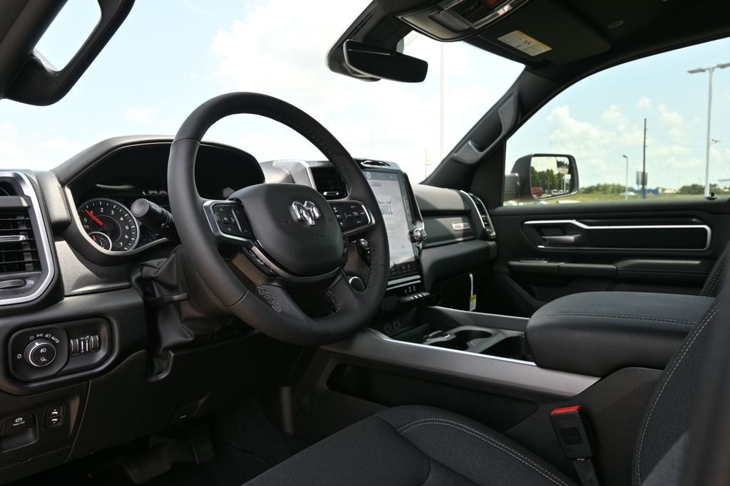 2026 RAM 1500 RAM 1500 LONE STAR CREW CAB 4X4 5'7' BOX