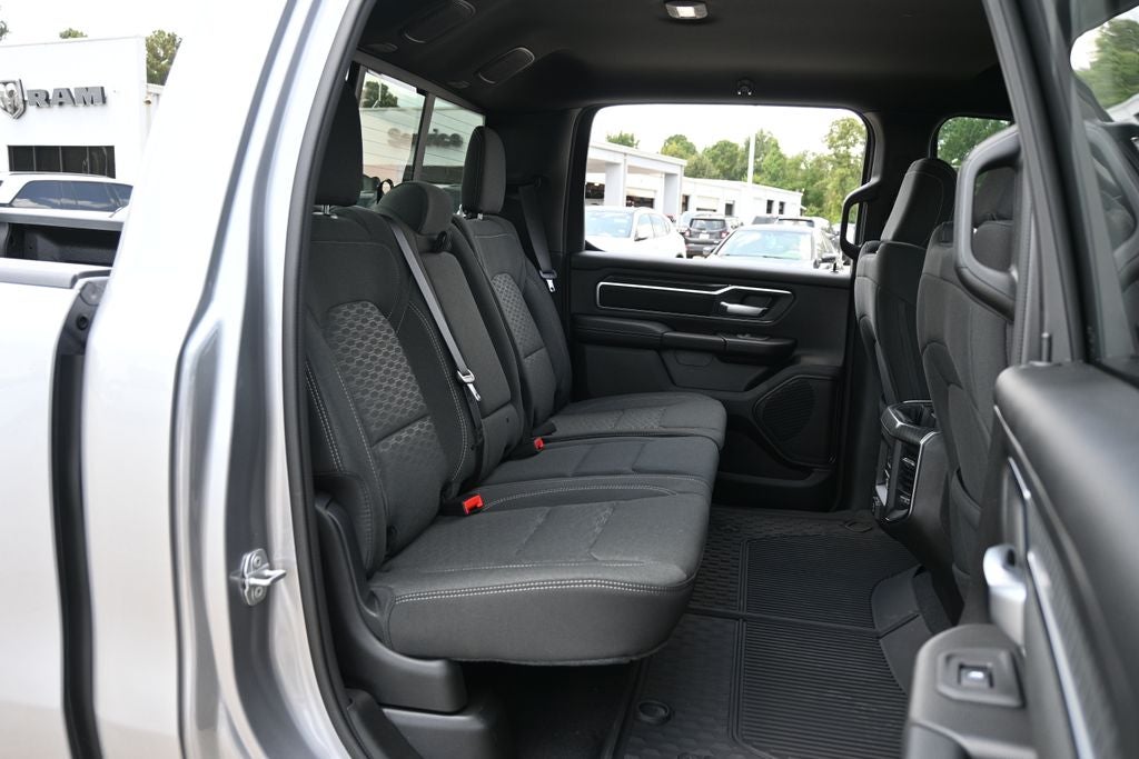 2026 RAM 1500 RAM 1500 LONE STAR CREW CAB 4X4 5'7' BOX