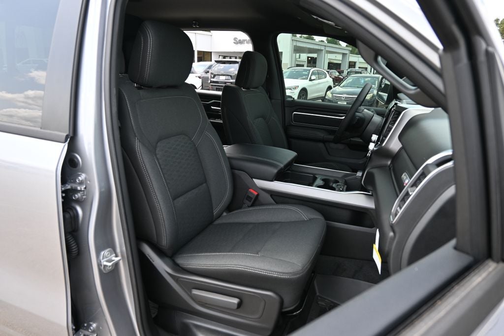 2026 RAM 1500 RAM 1500 LONE STAR CREW CAB 4X4 5'7' BOX
