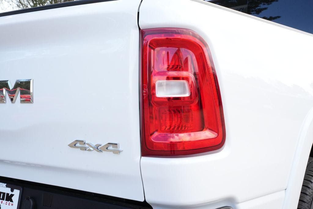 2026 RAM 1500 RAM 1500 LONE STAR CREW CAB 4X4 5'7' BOX