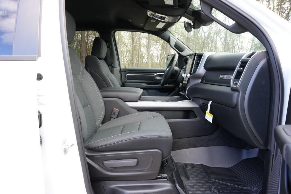 2026 RAM 1500 RAM 1500 LONE STAR CREW CAB 4X4 5'7' BOX