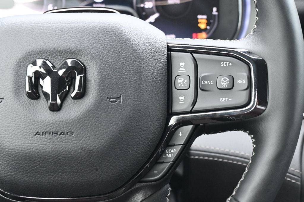 2026 RAM 1500 RAM 1500 LIMITED CREW CAB 4X4 5'7' BOX