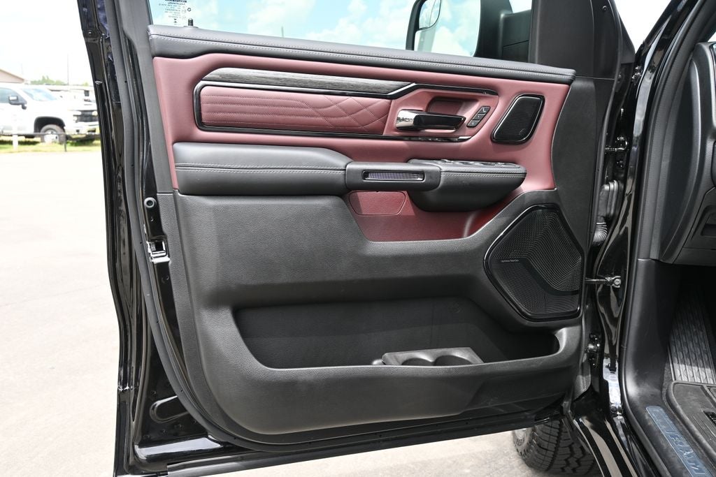 2026 RAM 1500 RAM 1500 LIMITED CREW CAB 4X4 5'7' BOX