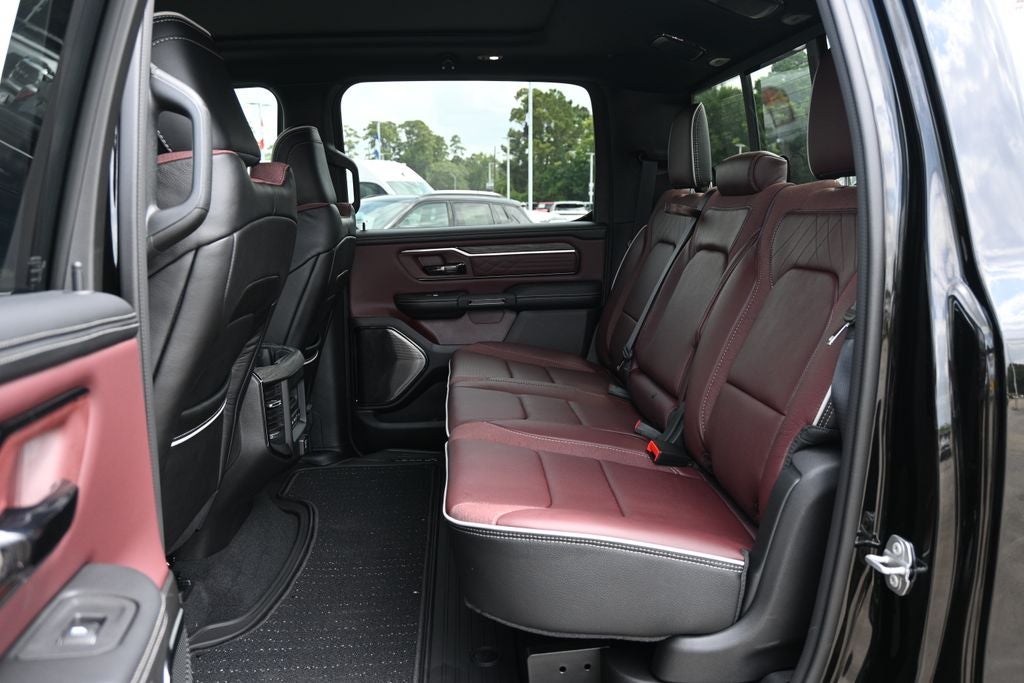 2026 RAM 1500 RAM 1500 LIMITED CREW CAB 4X4 5'7' BOX