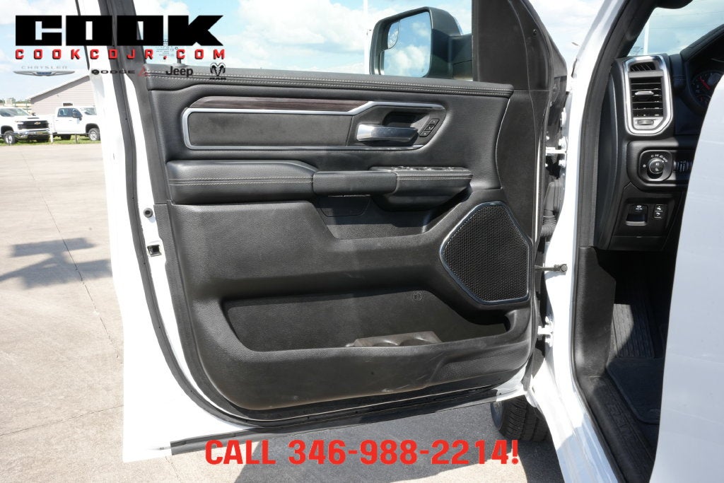 2026 RAM 1500 Laramie Crew Cab 4x4 5'7' Box