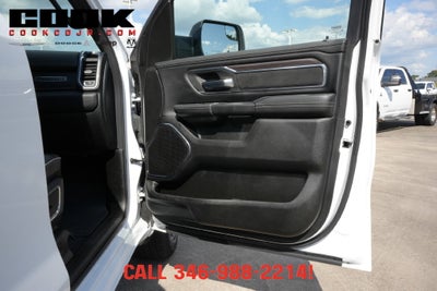 2026 RAM 1500 Laramie Crew Cab 4x4 5'7' Box