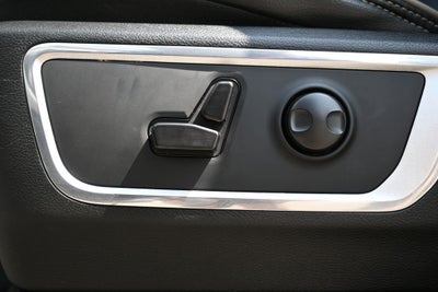2023 RAM 1500 Laramie Crew Cab 4x4 5'7' Box