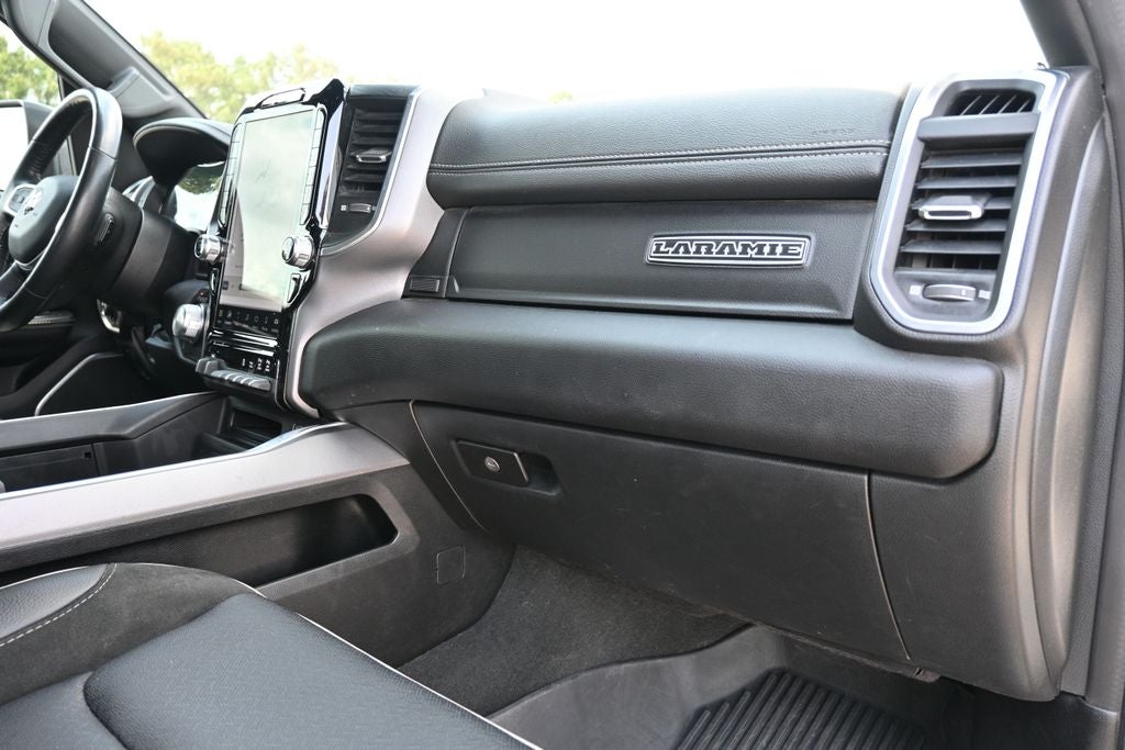 2023 RAM 1500 Laramie Crew Cab 4x4 5'7' Box